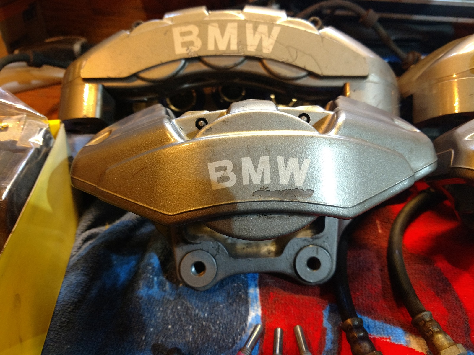 Complete set of BMW/Brembo Performance brake calipers plus new pads