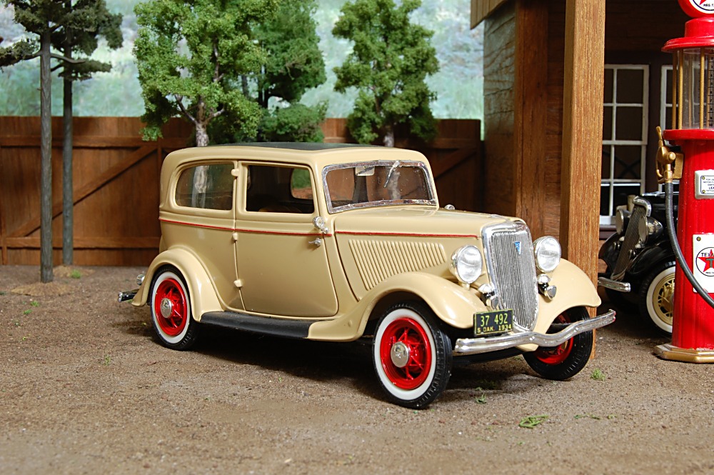 Ford 1934 sedan 2 puertas #6